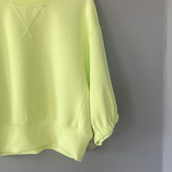 🛑SOLD Free People Movement Lead the Pack Layering Top in Lime Green Medium NWT - Picture 3 of 9